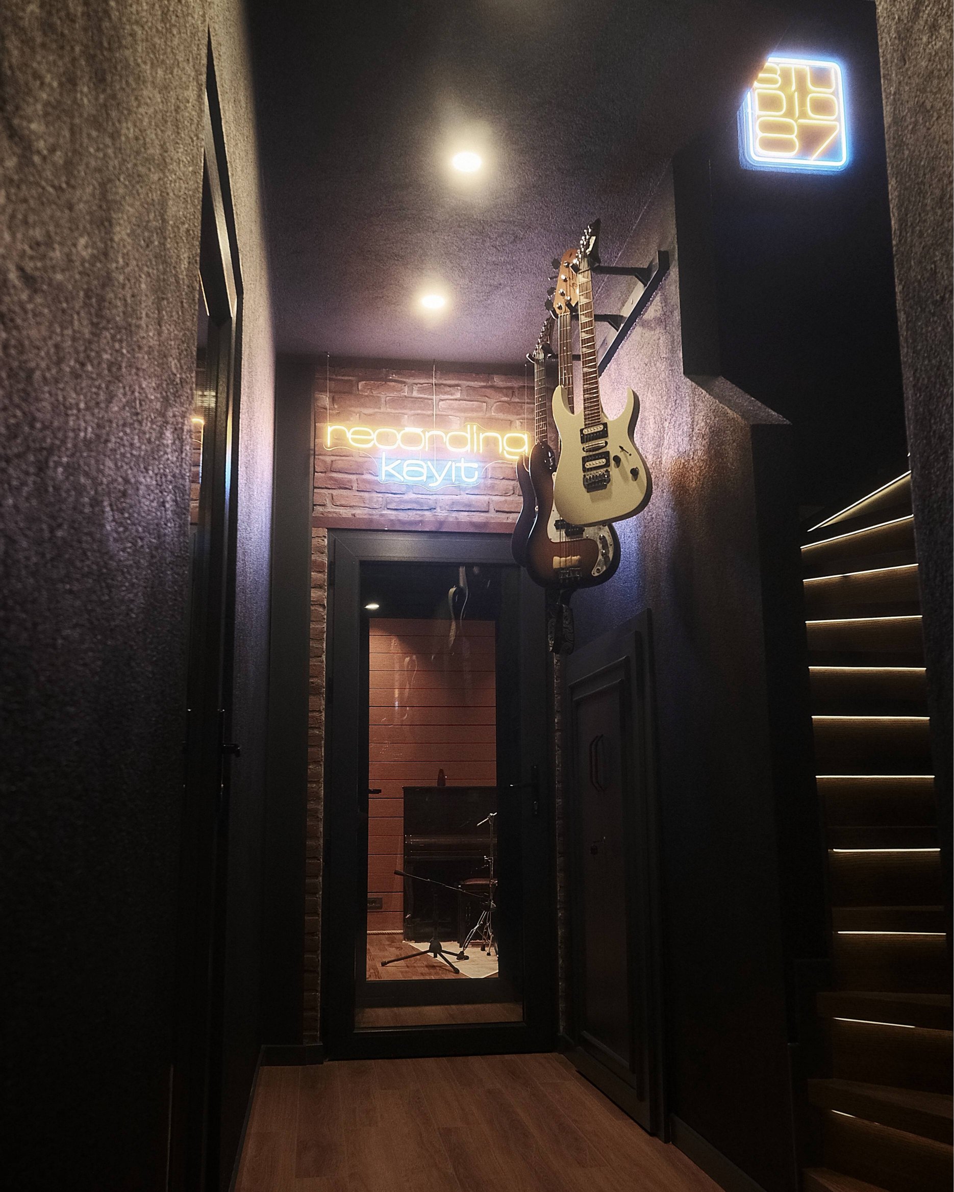 Studio 87 Akustik Tasarım - Profesyonel Ses Yalıtımlı Koridor